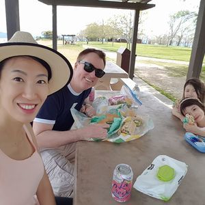 Meet your Posher, Ji